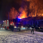 Причина масштабного пожара под Харьковом не установлена (видео, фоторепортаж)