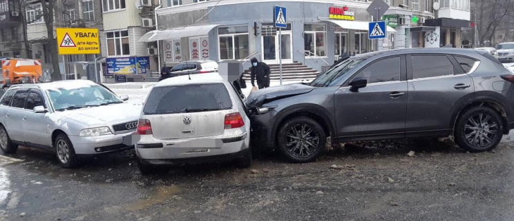 В Харькове — тройное ДТП