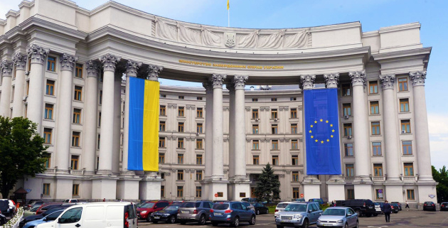 ФСБ выпустило задержанного сотрудника Генкосульства Украины в Петербурге