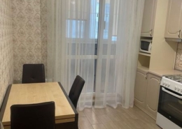 Аренда квартиры долгосрочно 15 000 в месяц  - сдам 3 комнатную квартиру 65 кв.м: Победы просп., Харьков, Алексеевка, Шевченковский район