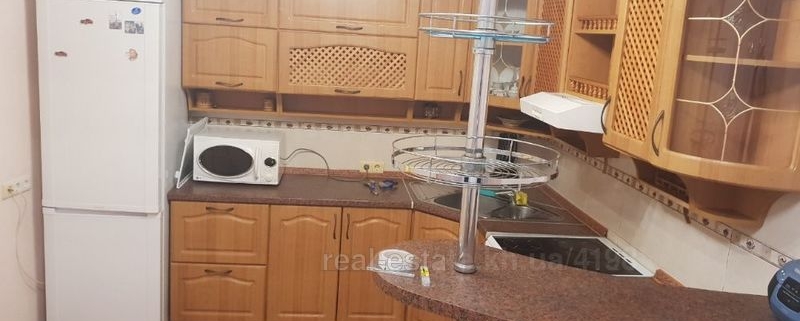 Аренда квартиры долгосрочно 10 000 в месяц  - сдам 2 комнатную квартиру 65 кв.м: Победы просп., Харьков, Алексеевка, Шевченковский район
